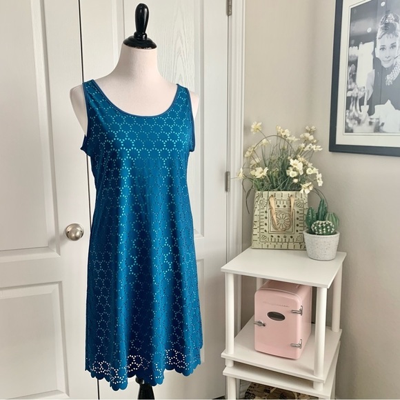 NWOT Title 9 Laser Cutout Athletic Dress in Teal - Picture 2 of 13